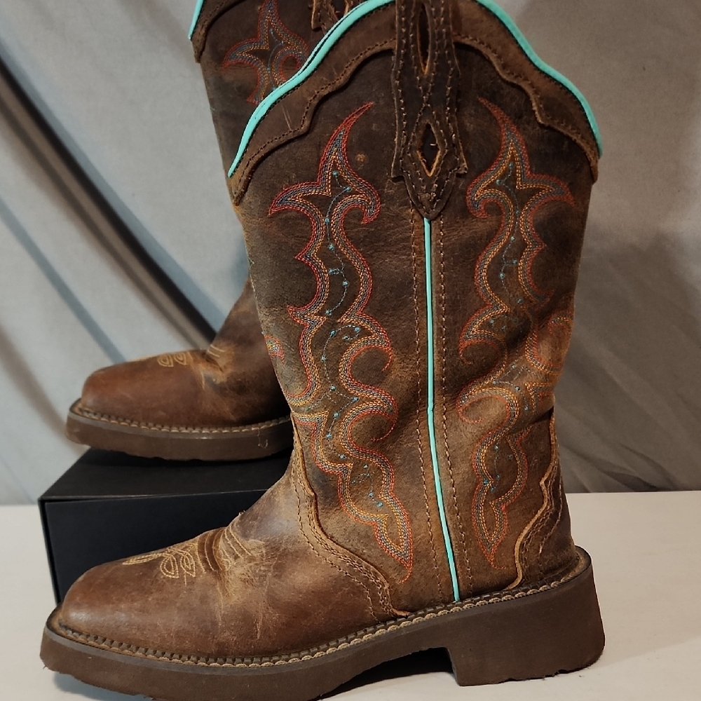 Justin Boots Brown Ankle Boots with Turquoise and Orange Embroidery - Picture 1 of 11